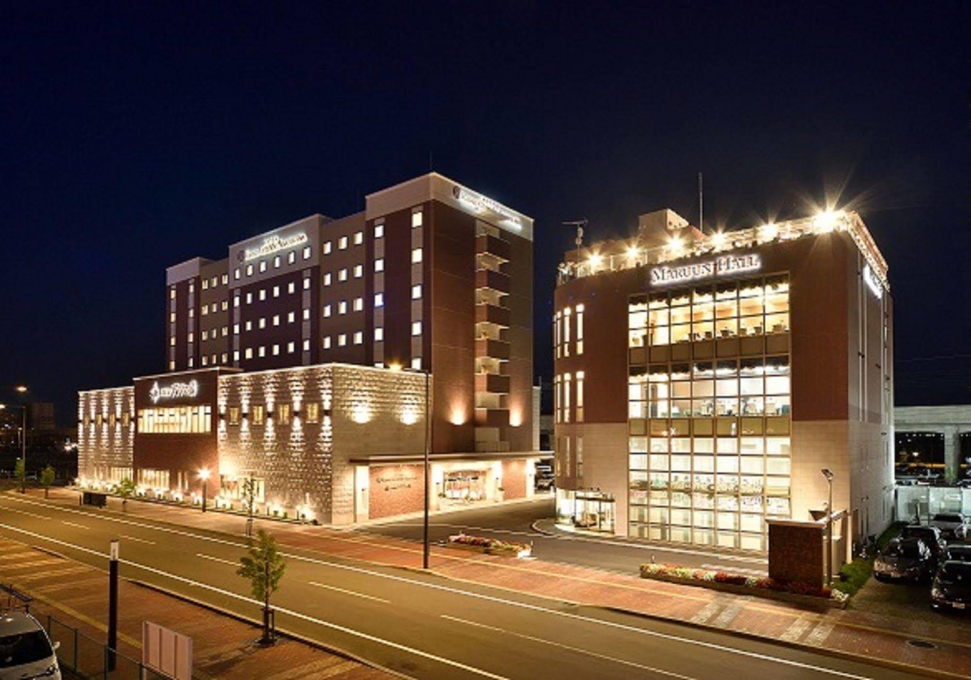 Hotel Wbf Grande Asahikawa Exteriör bild